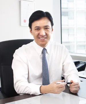 Dr Colin Song